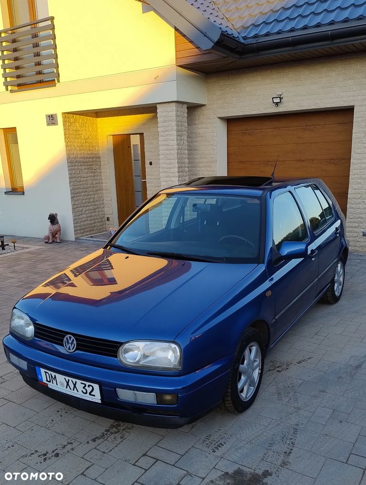 Volkswagen Golf 1.6 - 1