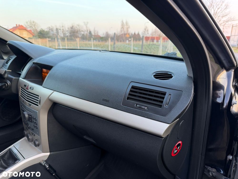 Opel Astra 1.4 Enjoy - 16