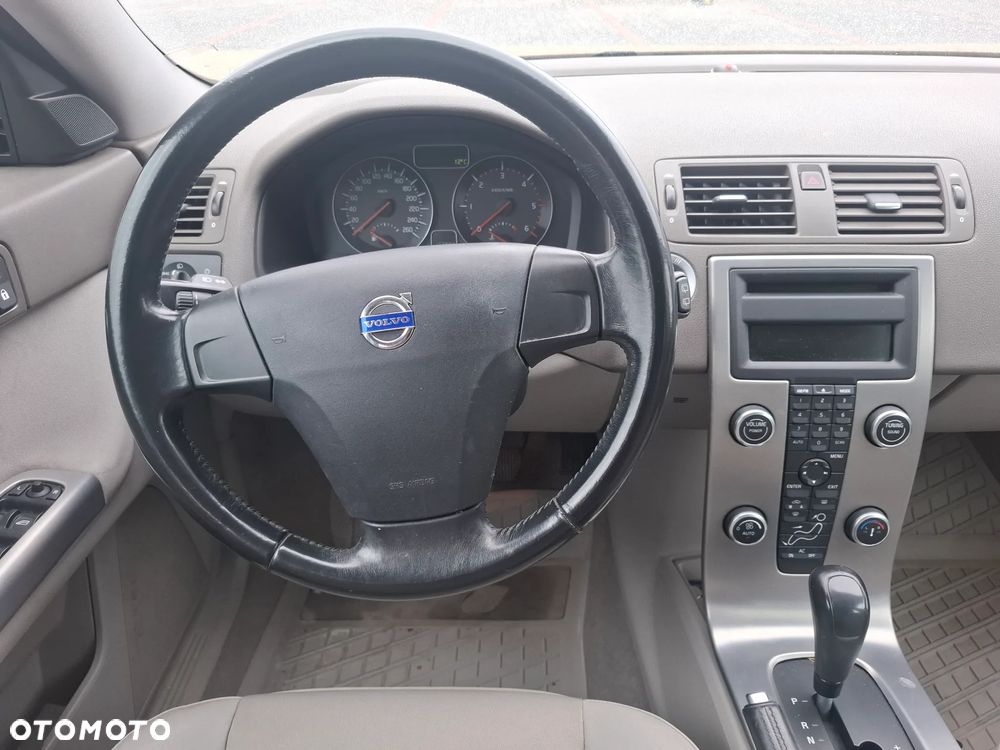 Volvo V50 D5 Kinetic - 8