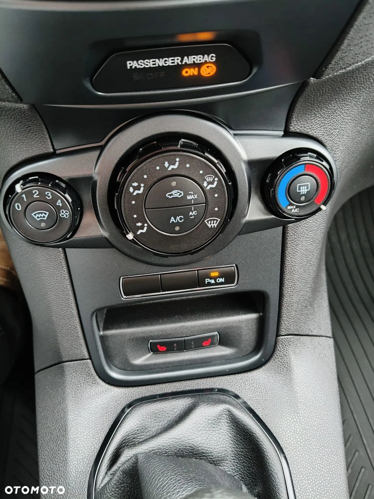 Ford Fiesta 1.5 TDCi ST&St Titanium - 12