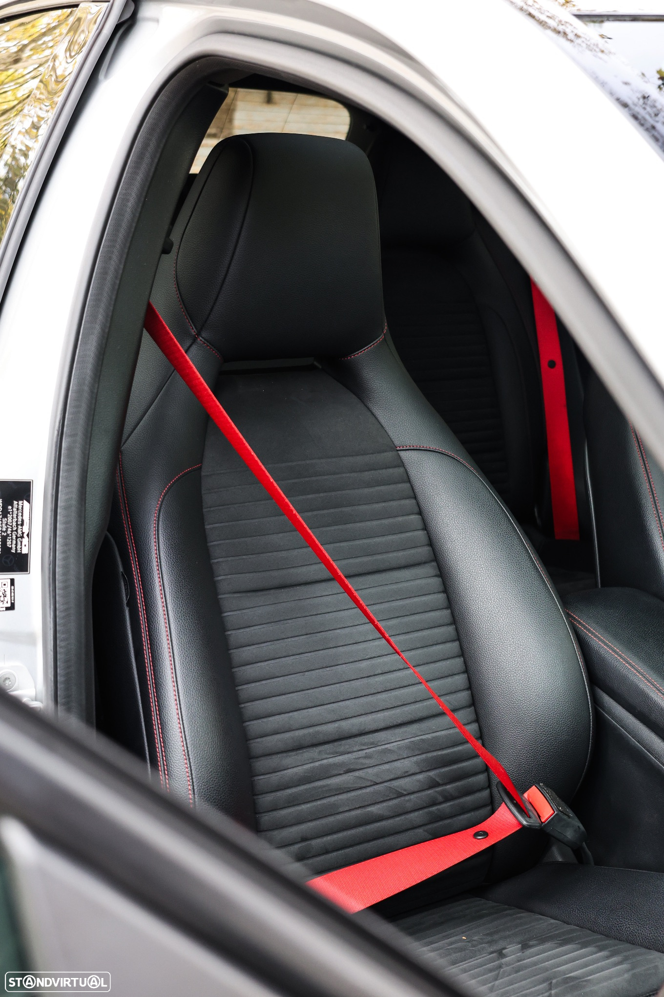 Mercedes-Benz A 45 AMG 4-Matic - 11