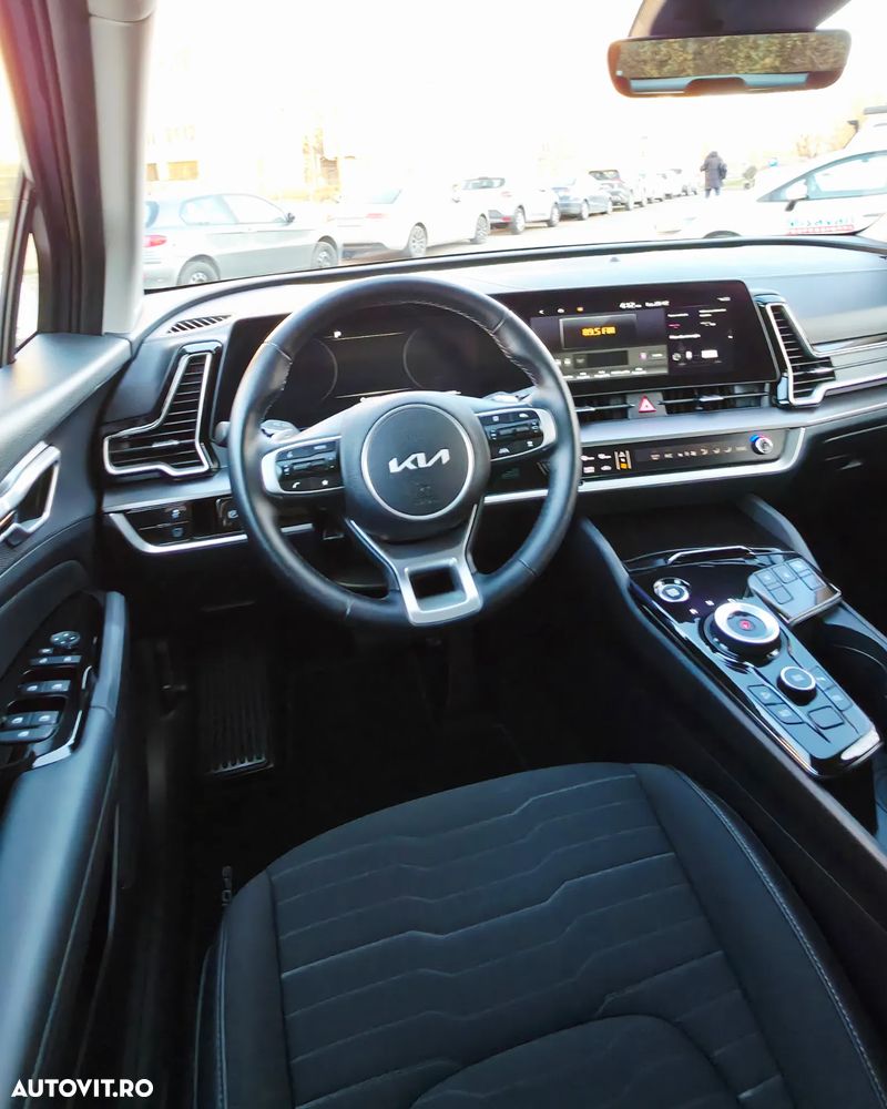 Kia Sportage 1.6 T-GDI HEV 6AT 4x2 Business Line - 13