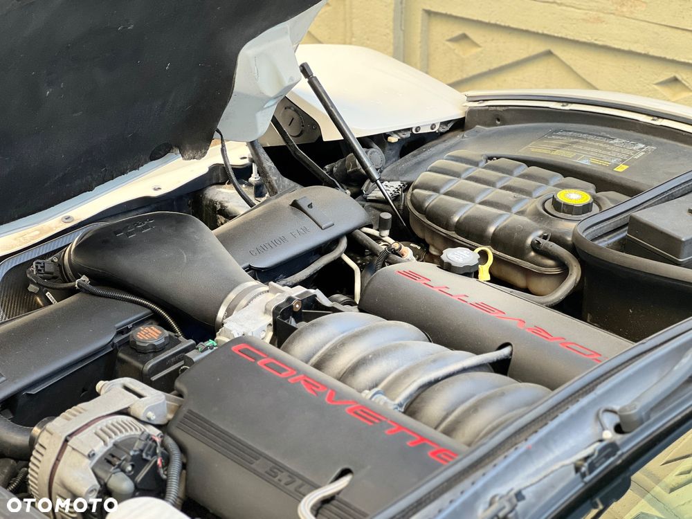 Chevrolet Corvette - 14