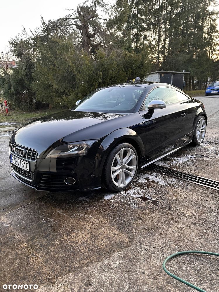Audi TT S Coupé - 1