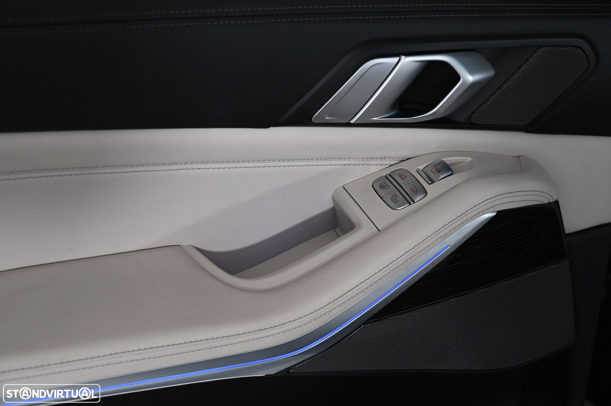 BMW X7 M50i - 24