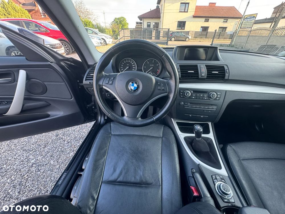 BMW Seria 1 120d DPF Edition Sport - 17