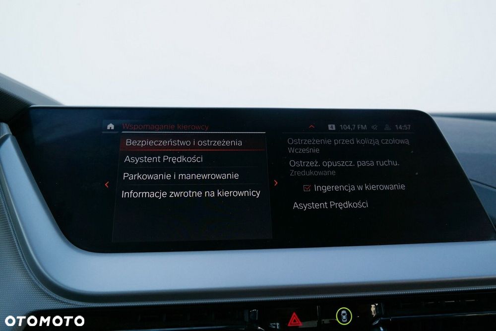 BMW Seria 1 - 32