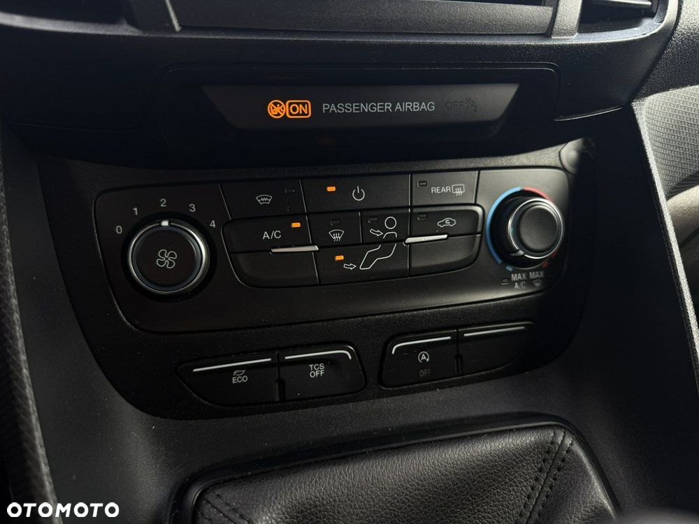 Ford Transit Connect - 26