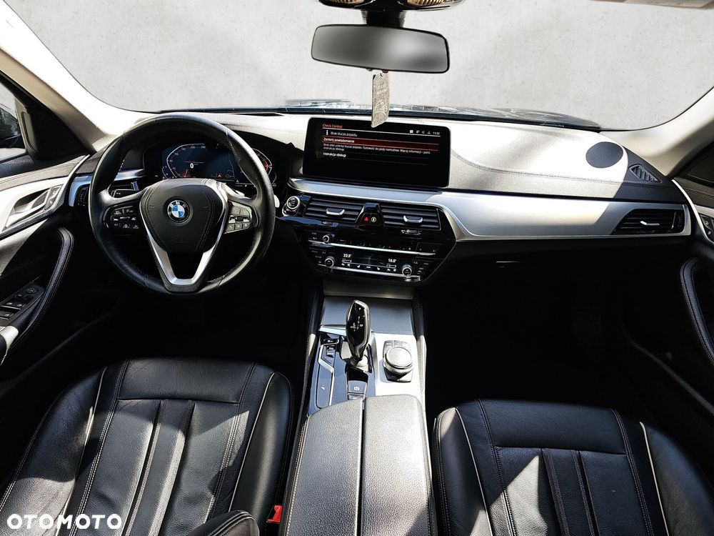 BMW Seria 5 - 25