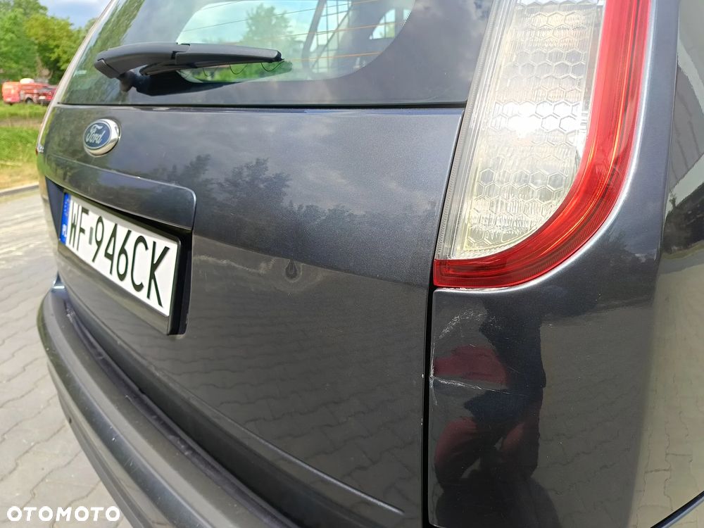 Ford Focus 1.6 Ambiente - 10