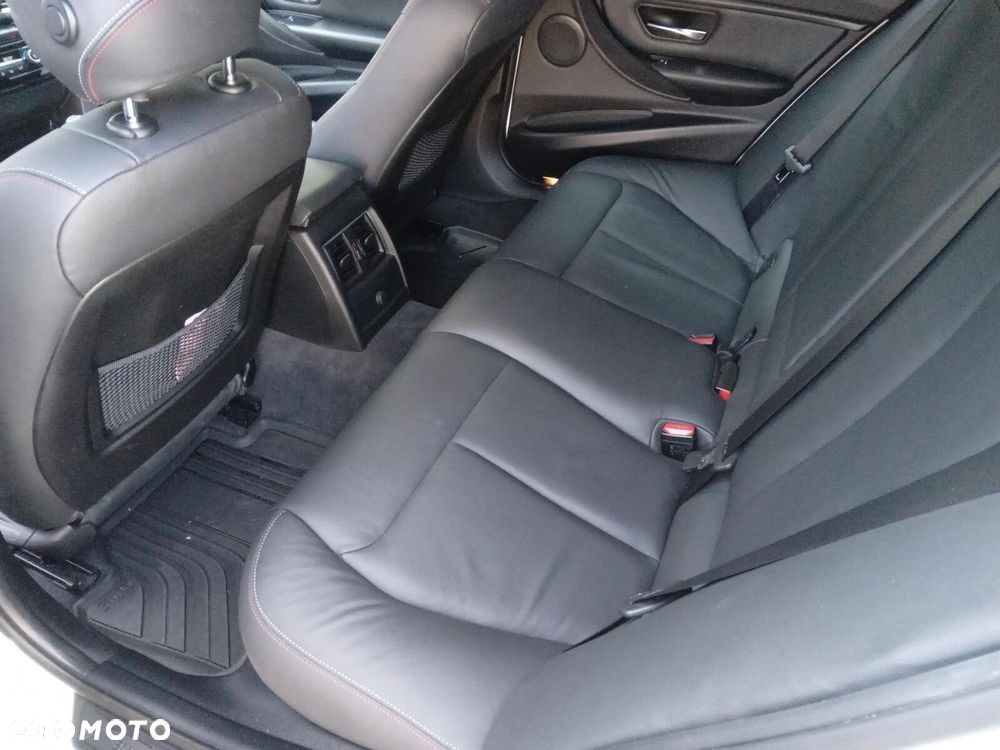 BMW Seria 3 - 23