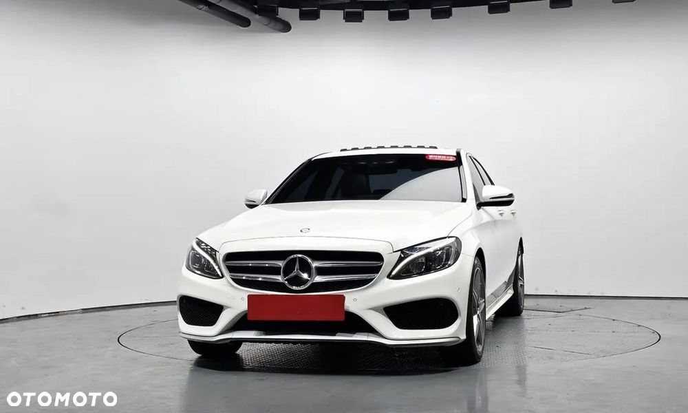 Mercedes-Benz Klasa C 200 7G-TRONIC AMG Line - 4