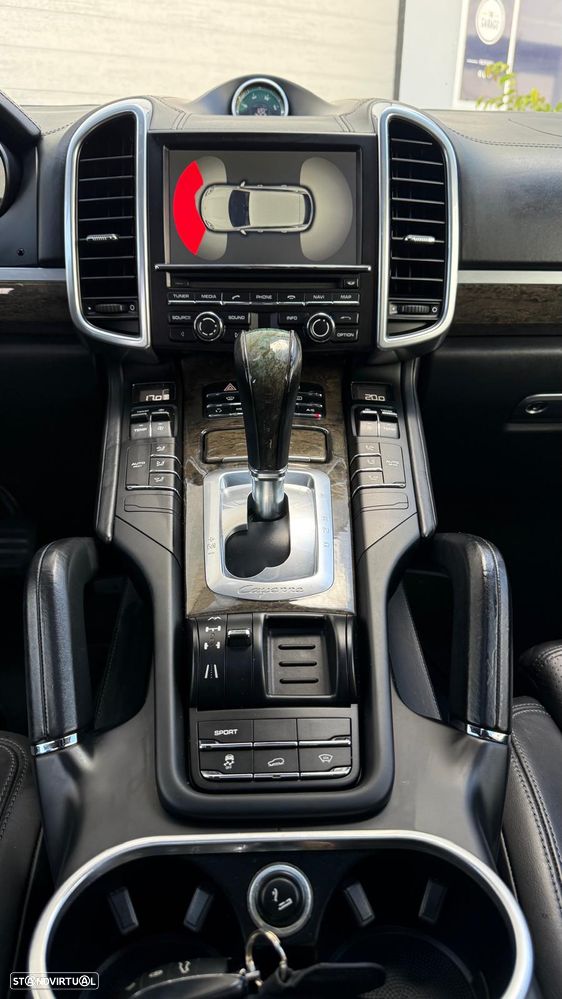 Porsche Cayenne 3.0 V6 - 16