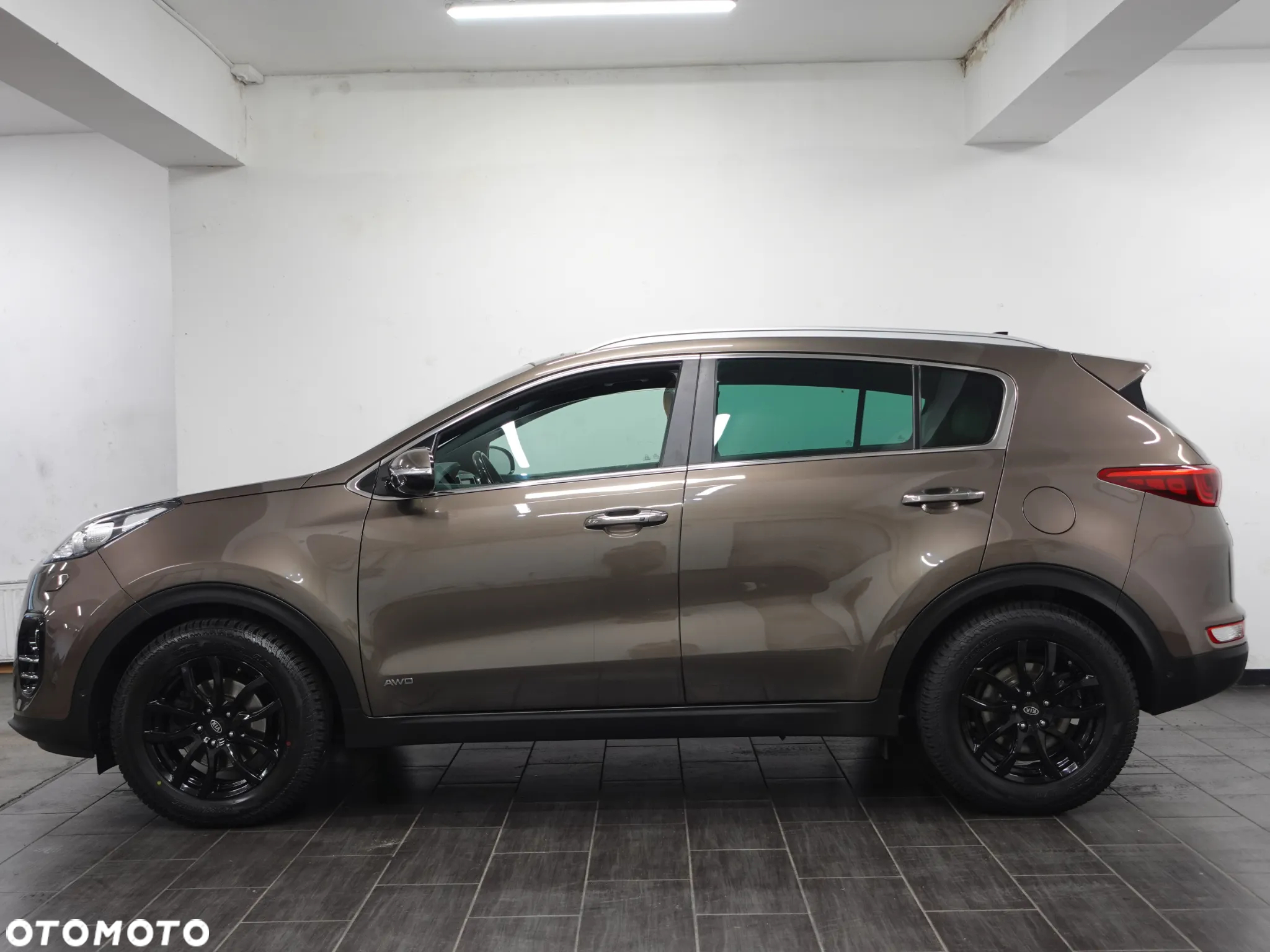 Kia Sportage 2,0 CRDI AWD Platinum - 4