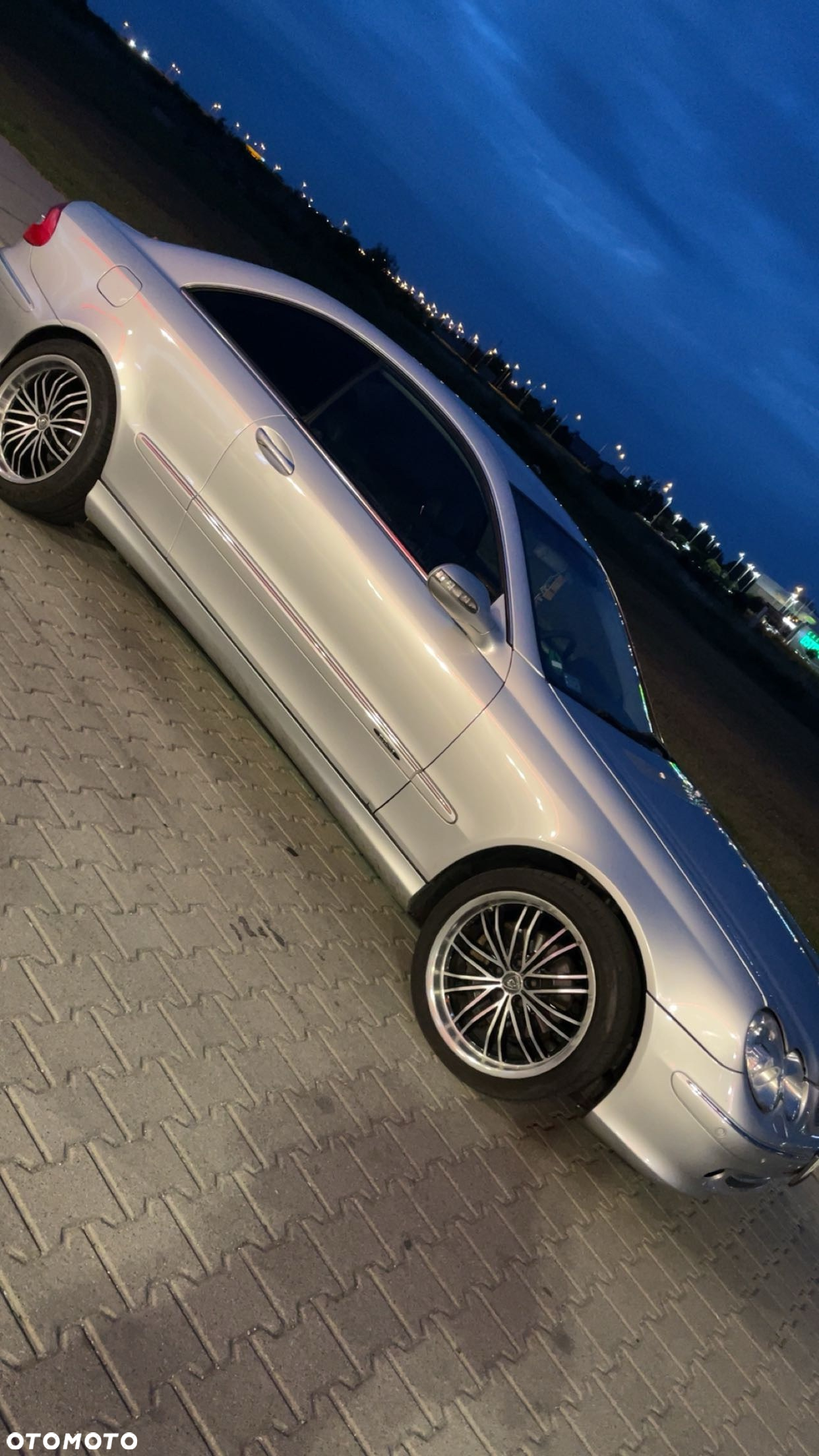 Mercedes-Benz CLK - 9