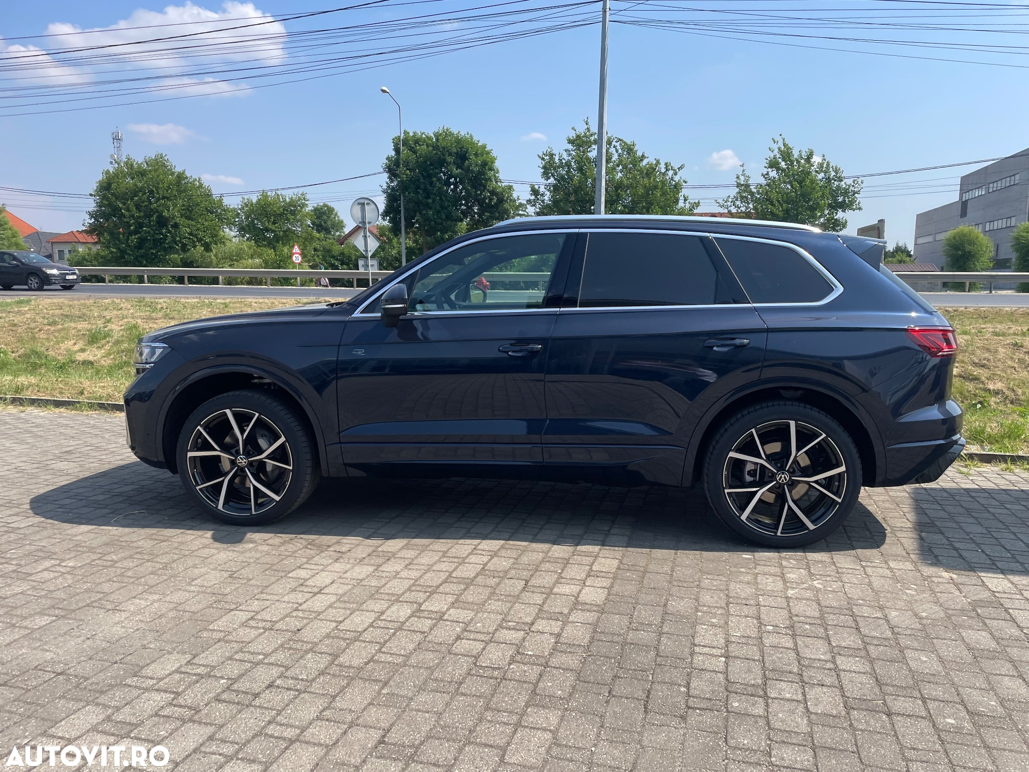 Volkswagen Touareg V6 TDI R-Style - 2