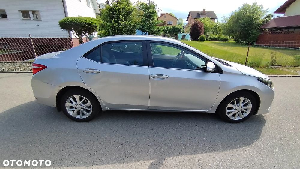 Toyota Corolla 1.6 Premium MS - 3