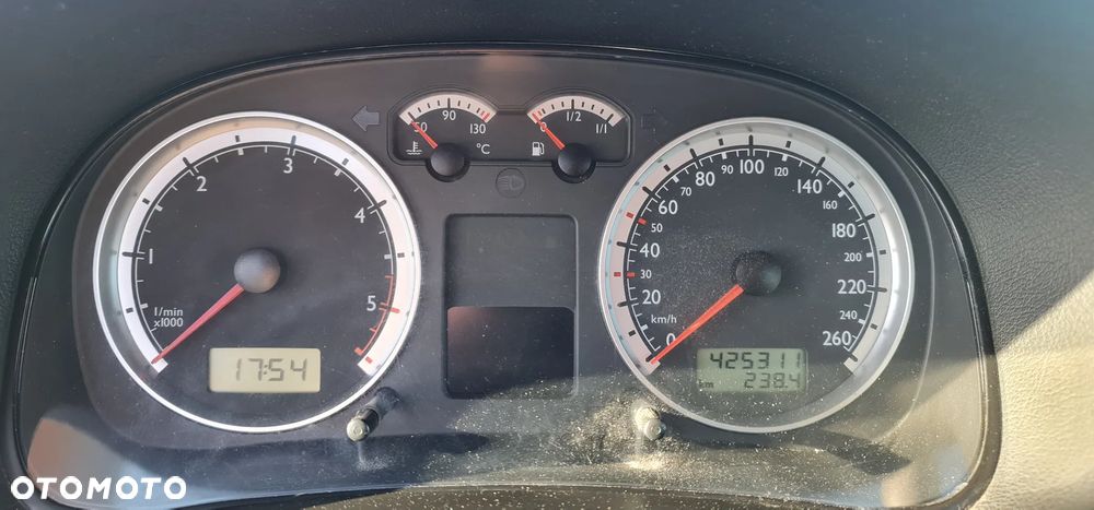 Volkswagen Bora 1.9 TDI - 10