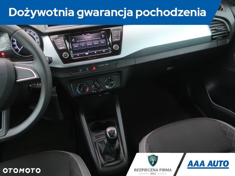 Skoda Fabia - 10