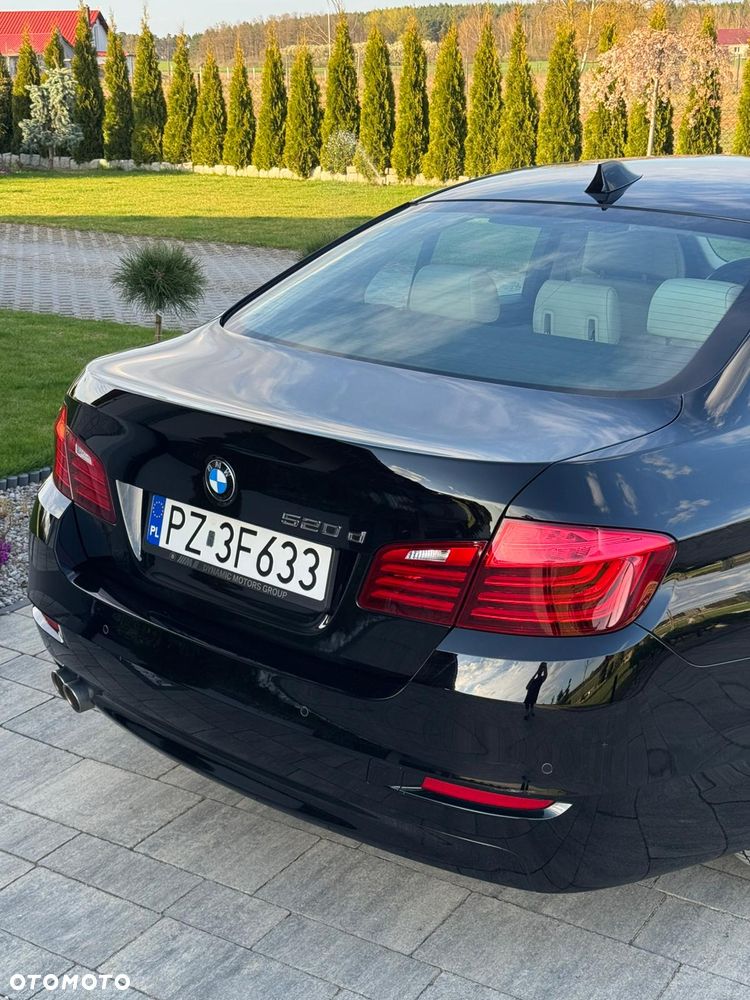 BMW Seria 5 520d - 5