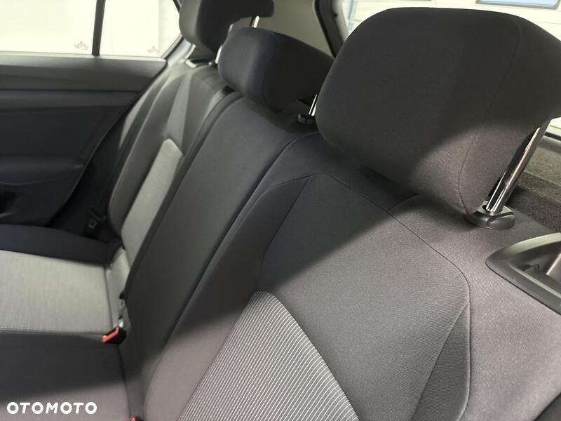 Volkswagen Golf - 19