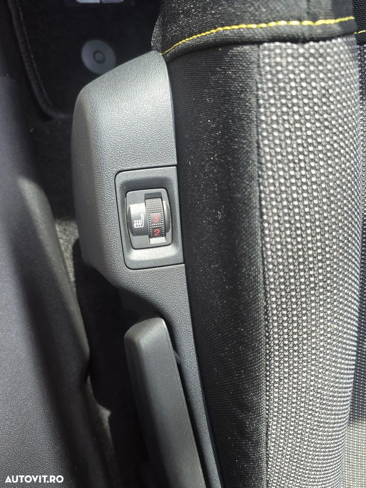 Citroën C3 1.2 PureTech 110 S&S BVM6 MAX - 8