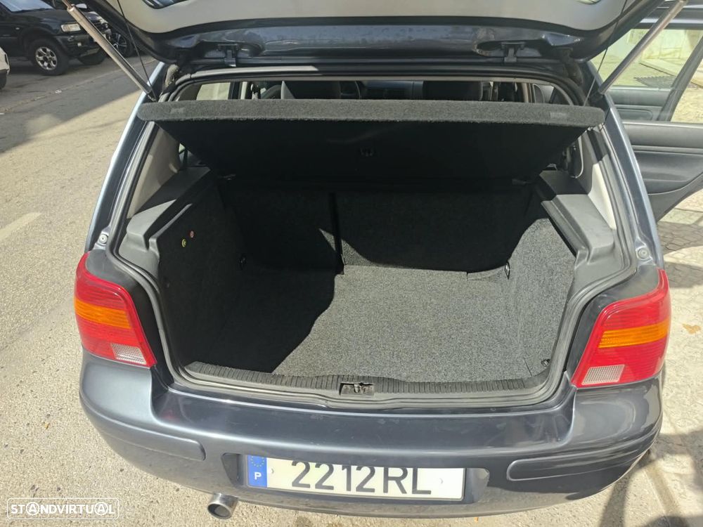 VW Golf 1.4i 25 Anos - 28