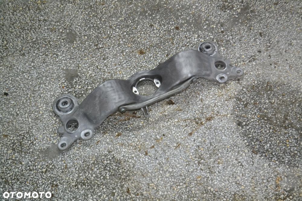 AUDI A4 B6 B7 SEAT EXEO ŁAPA PODPORA SKRZYNI BIEGÓW 8E0399263AL - 1