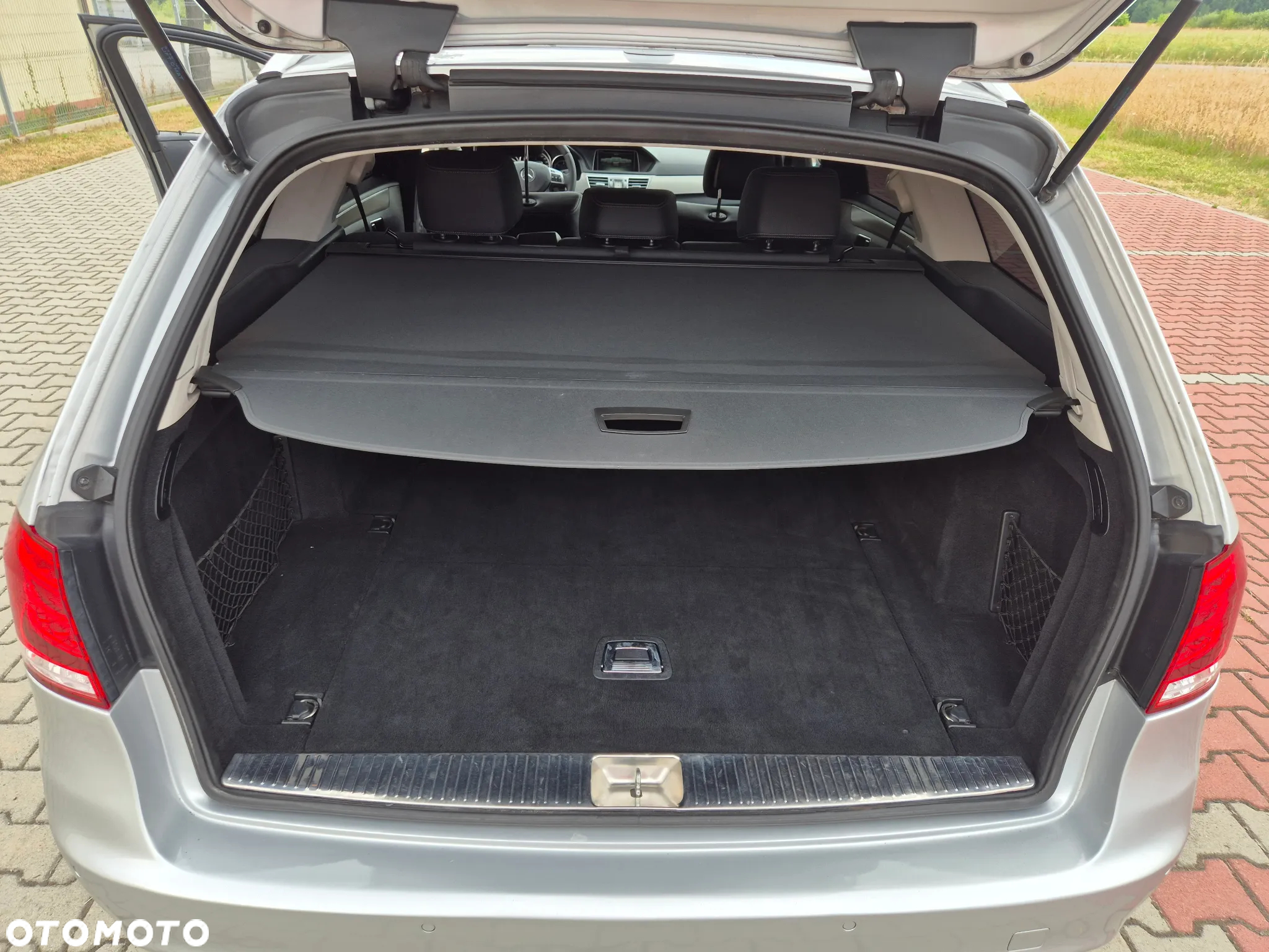 Mercedes-Benz Klasa E 200 BlueTEC 7G-TRONIC Classic - 26