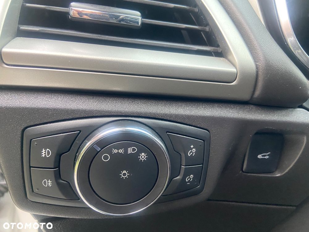 Ford Mondeo Vignale 2.0 TDCi PowerShift - 27