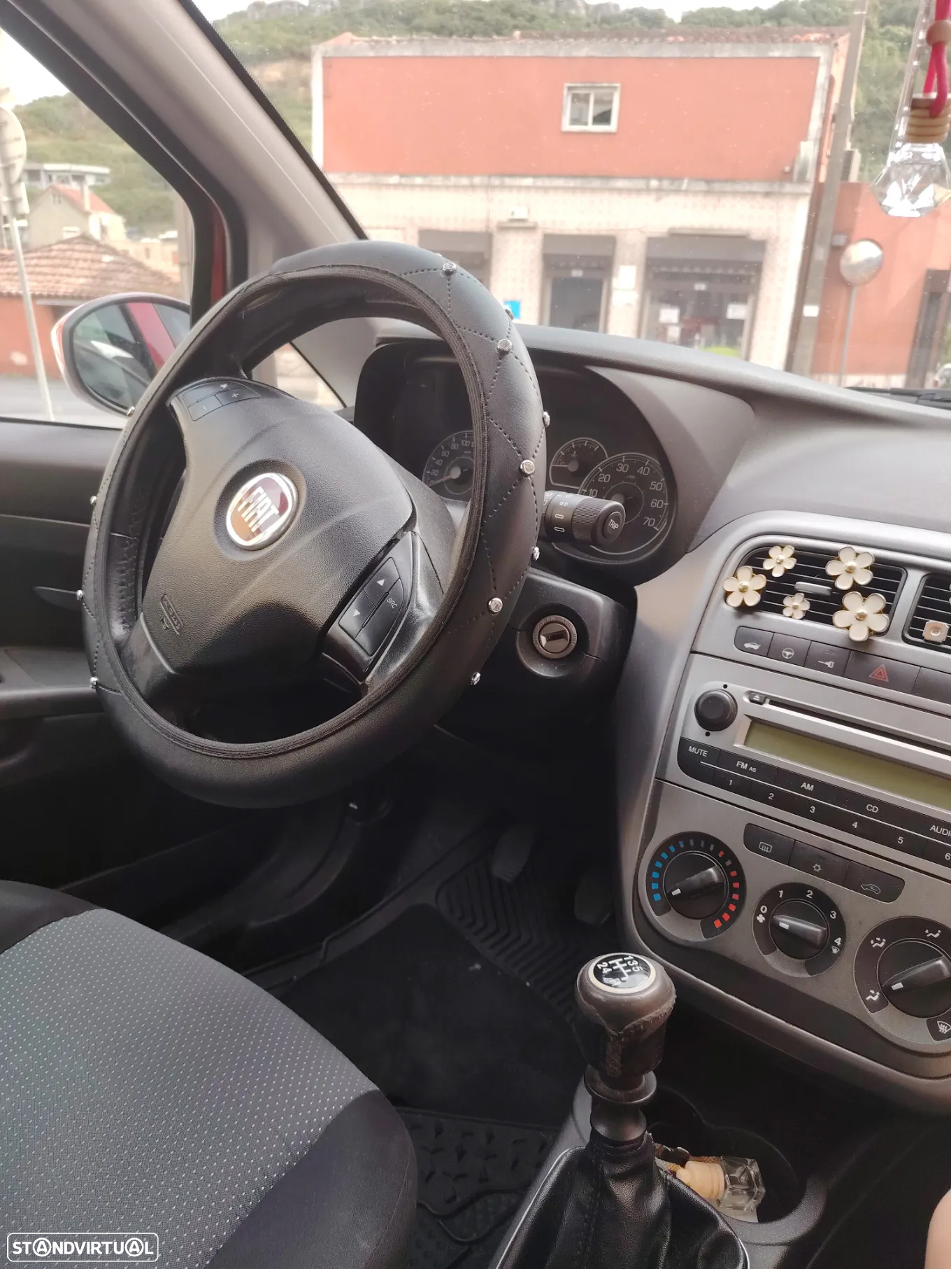 Fiat Grande Punto - 10