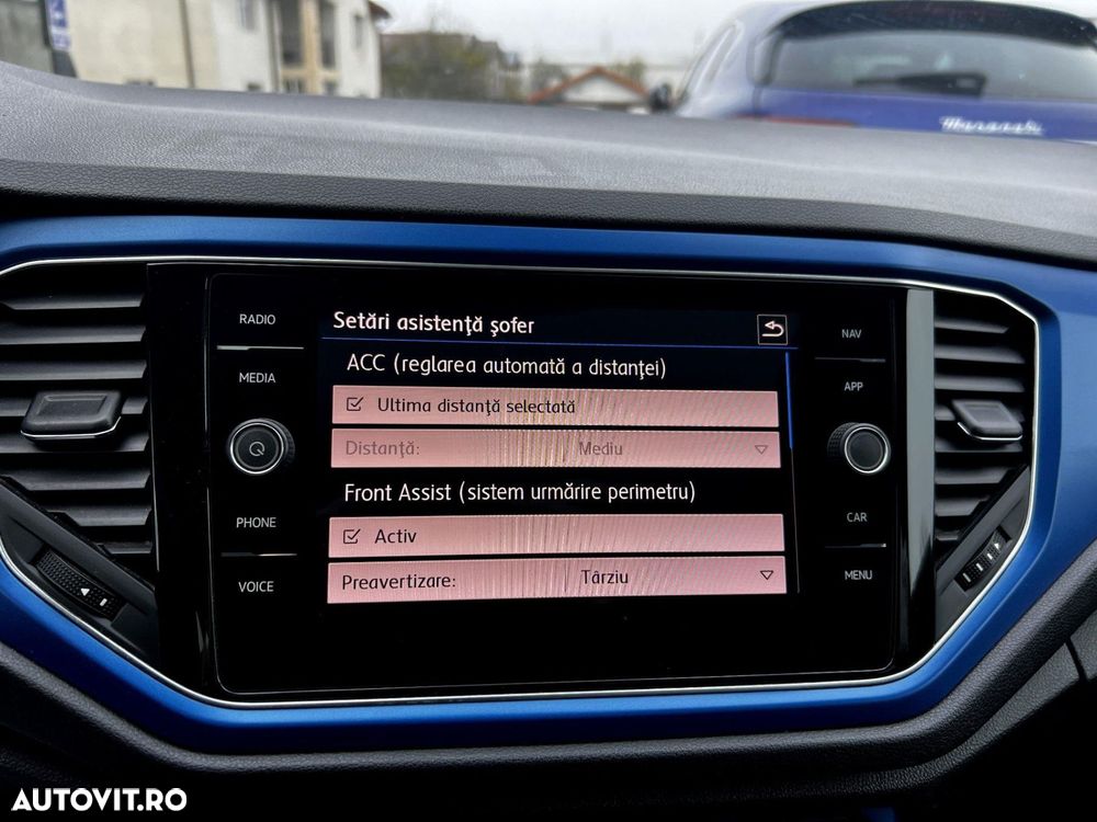 Volkswagen T-Roc - 27