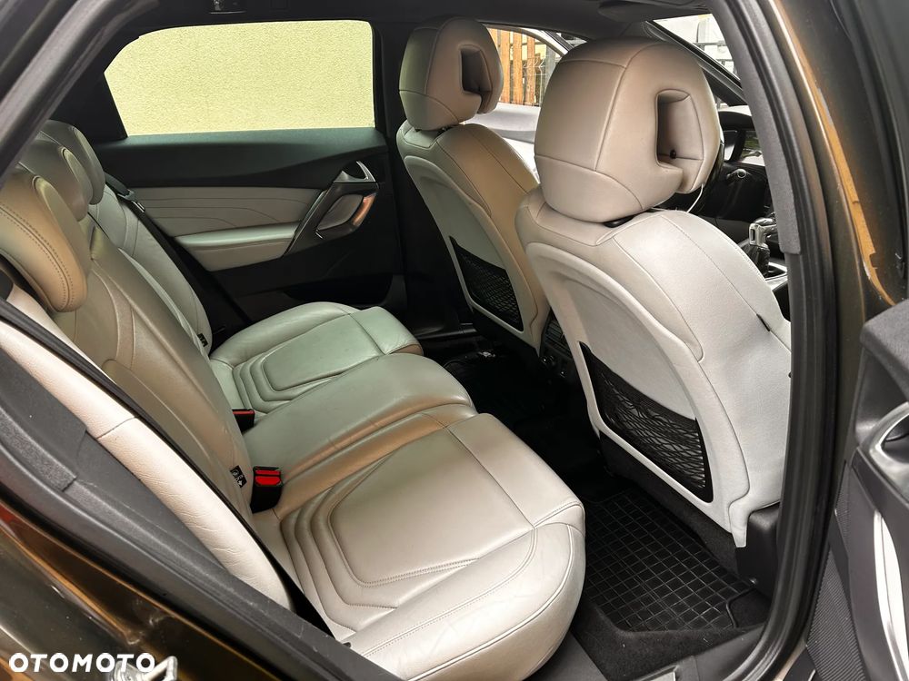 Citroën DS5 HDi 165 SoChic - 10