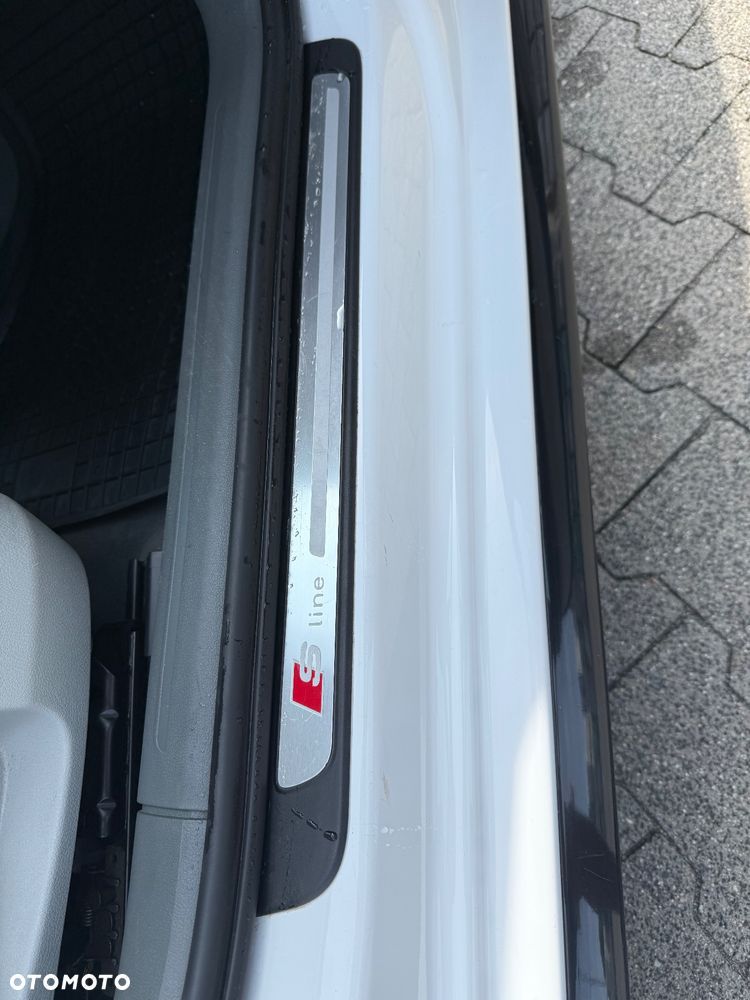 Audi A4 Avant 2.0 TDI Multitronic - 11