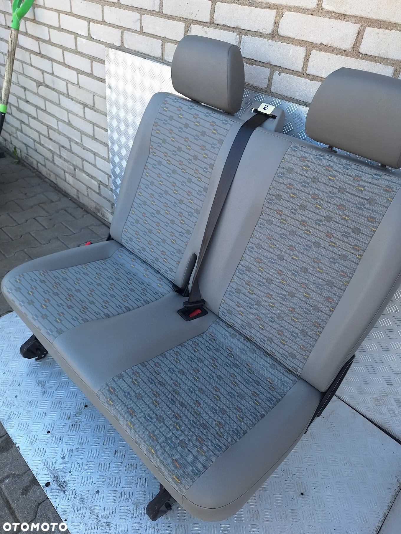 FOTEL KANAPA DWÓJKA 2 RZĄD SKŁADANY - VW TRANSPORTER T5 CARAVELLE - 3