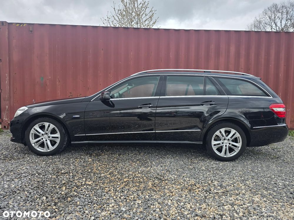 Mercedes-Benz Klasa E 220 CDI DPF BlueEFFICIENCY 7G-TRONIC Avantgarde - 4
