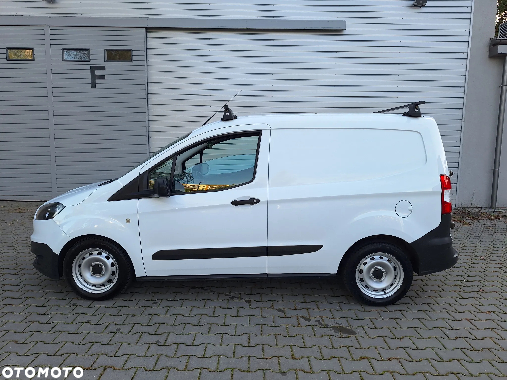 Ford Transit Courier - 5