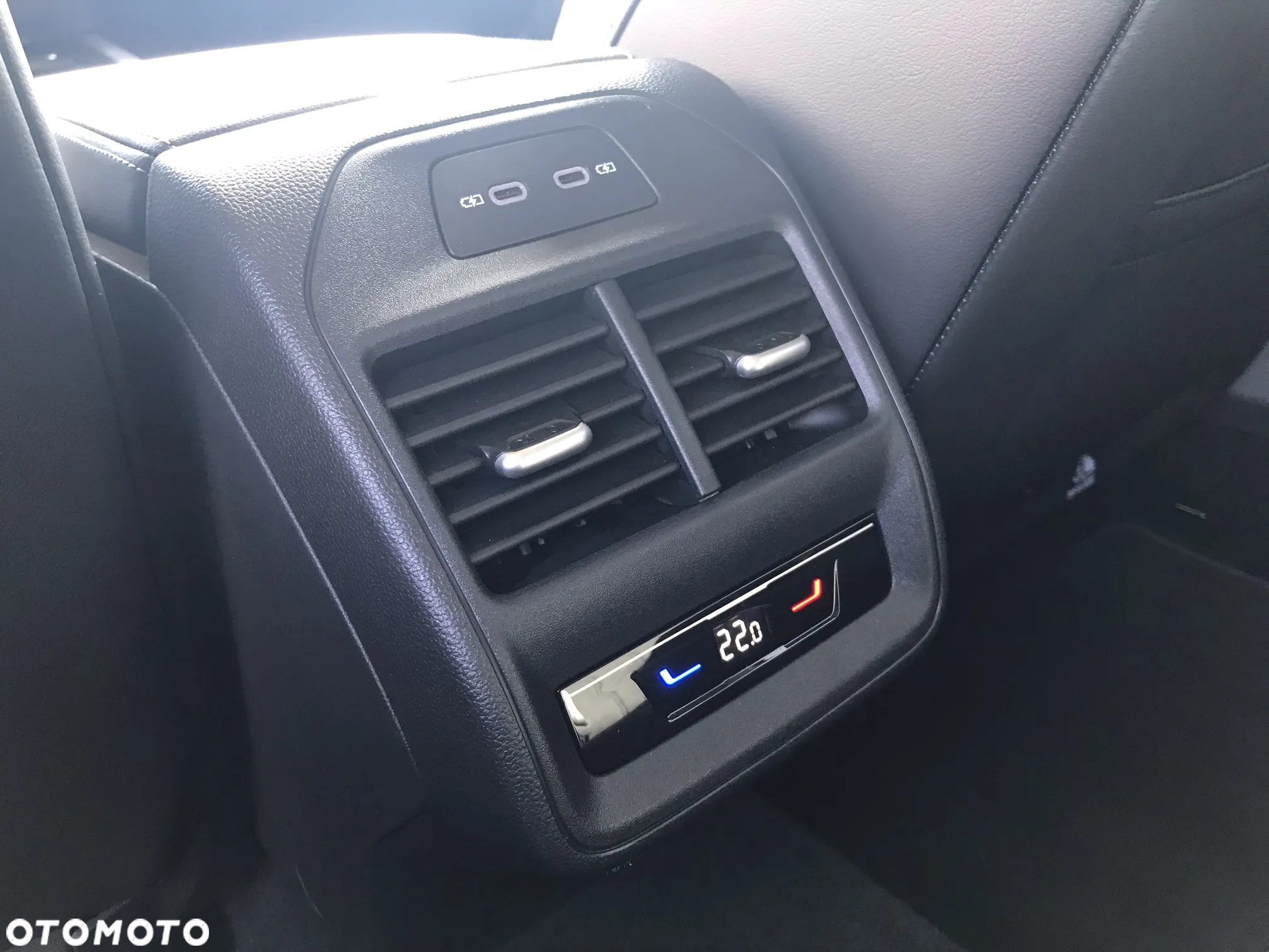 Volkswagen Passat - 14