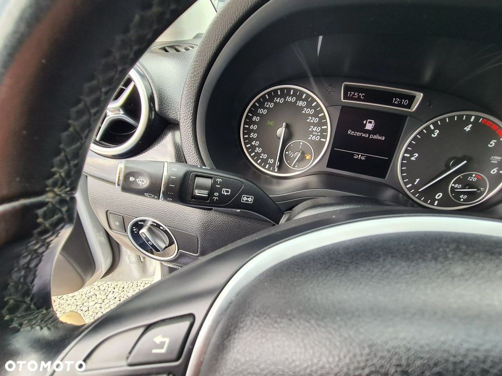 Mercedes-Benz Klasa B 180 CDI - 18