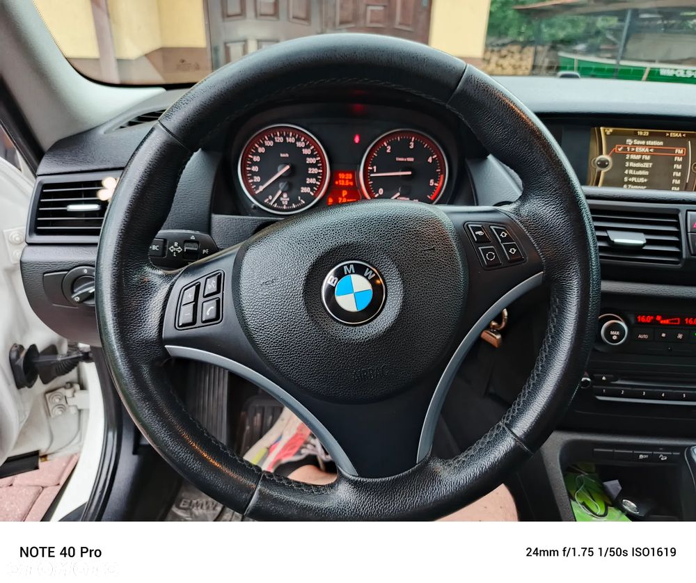 BMW X1 xDrive18d - 11