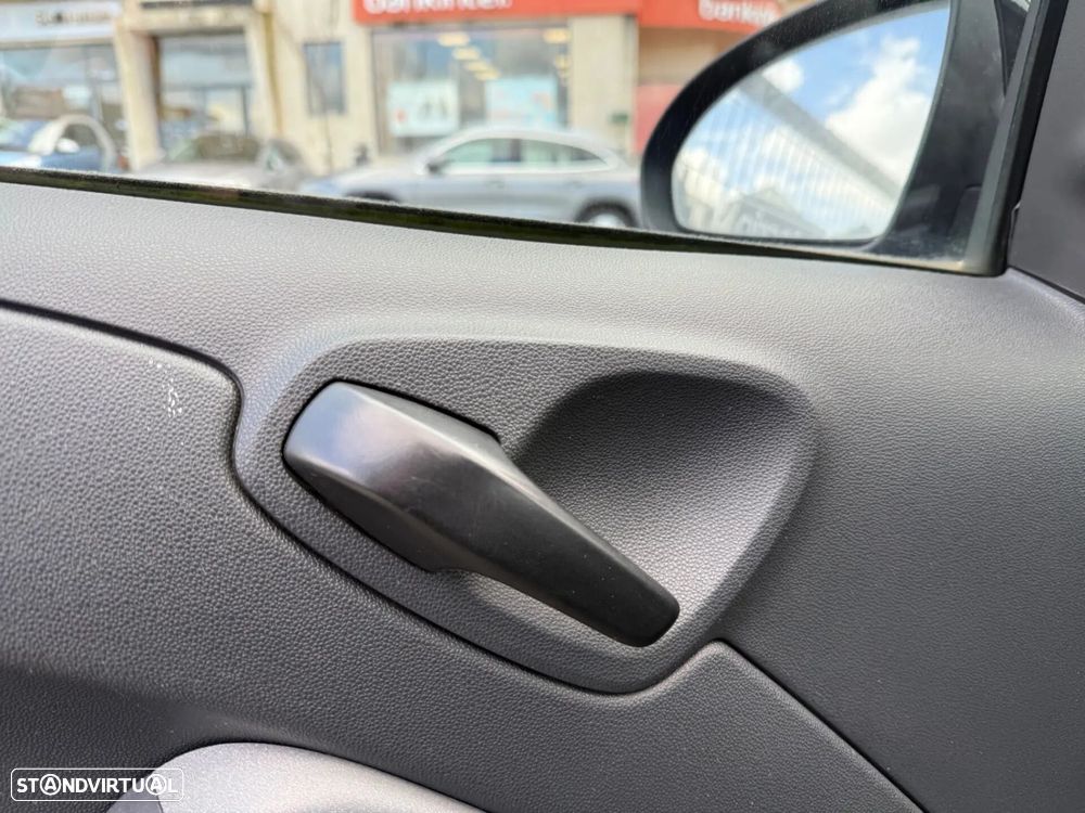 Smart ForTwo Coupé 0.8 cdi Pure 45 - 24