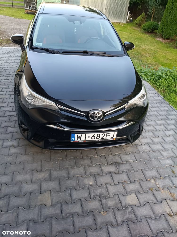 Toyota Avensis 2.0 D-4D Premium - 4