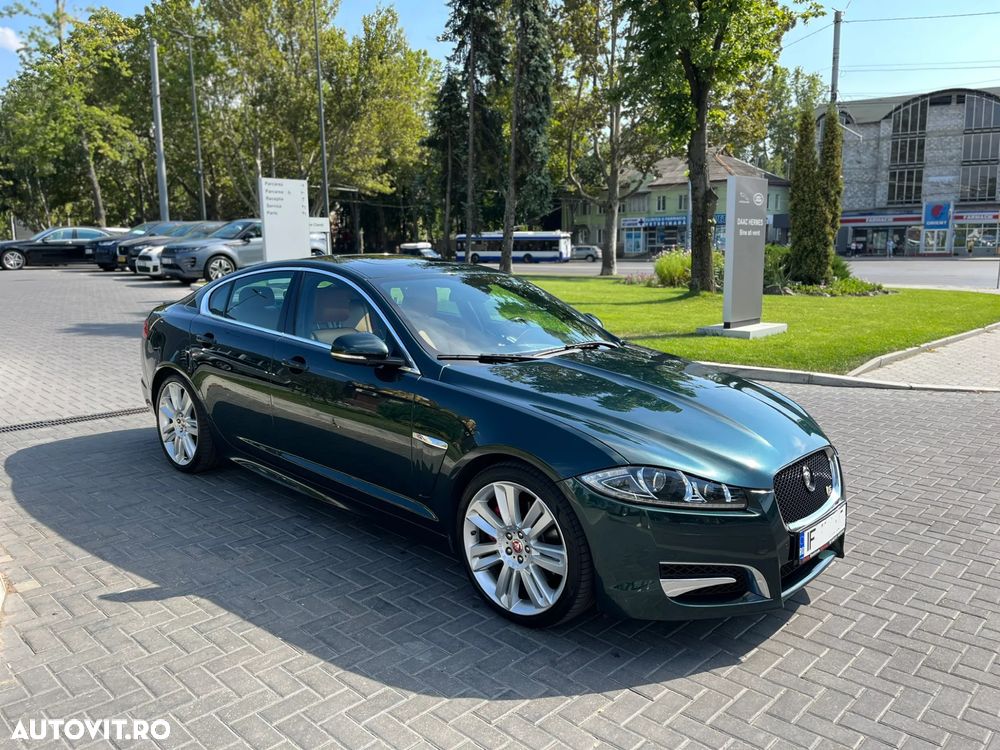 Jaguar XF 3.0D S Portfolio - 1