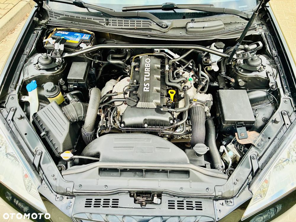 Hyundai Genesis Coupe - 12