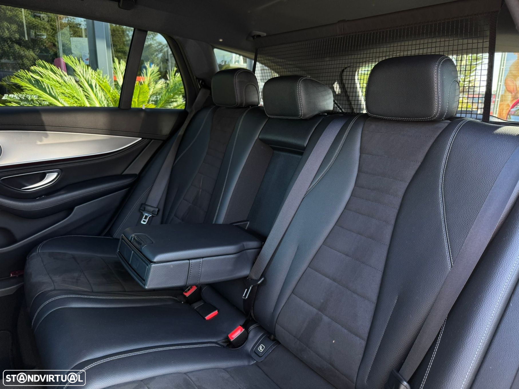 Mercedes-Benz E 220 d AMG Line - 23