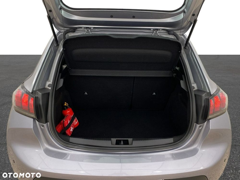Peugeot 208 - 12