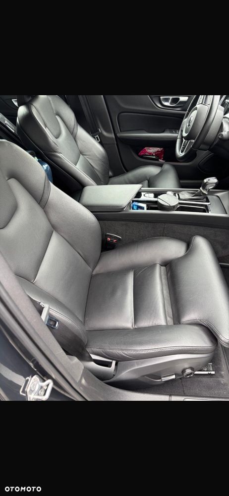 Volvo V60 D4 AWD Geartronic Momentum Pro - 8