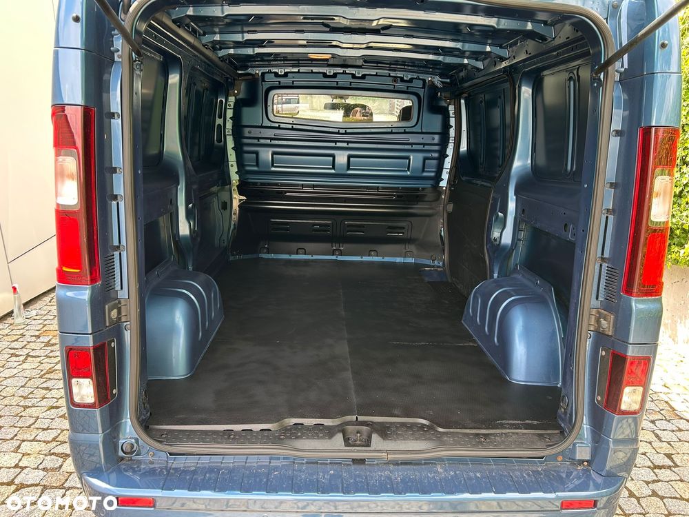 Opel Vivaro - 10