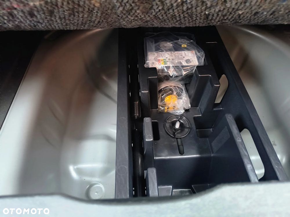 Renault Captur (ENERGY) TCe 90 LIFE - 33