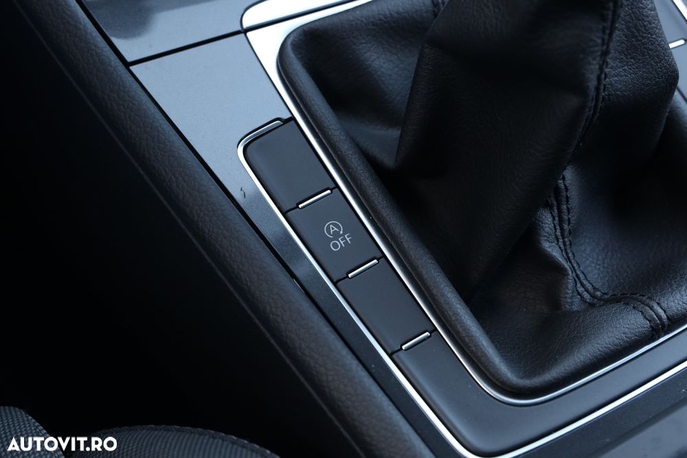 Volkswagen Golf 1.6 TDI (BlueMotion Technology) Comfortline - 20